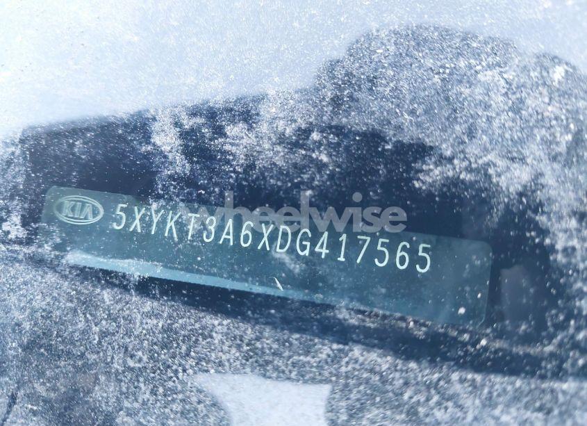 Photo 9 of 2013 Kia Sorento LX (VIN 5XYKT3A6XDG417565)