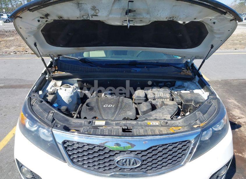 Photo 10 of 2013 Kia Sorento LX (VIN 5XYKT3A6XDG421406)
