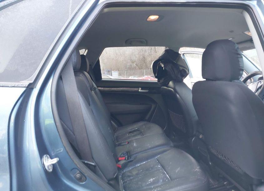 Photo 8 of 2014 Kia Sorento LX (VIN 5XYKT3A6XEG434576)