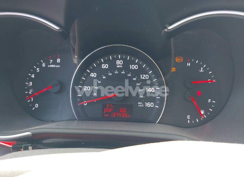 Photo 7 of 2014 Kia Sorento LX (VIN 5XYKT3A6XEG480411)