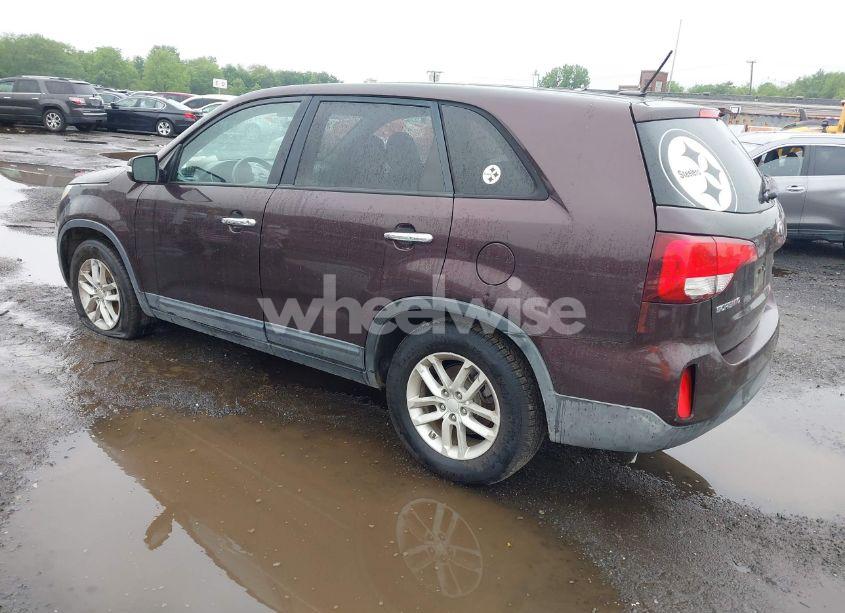 Photo 3 of 2014 Kia Sorento LX (VIN 5XYKT3A6XEG543006)