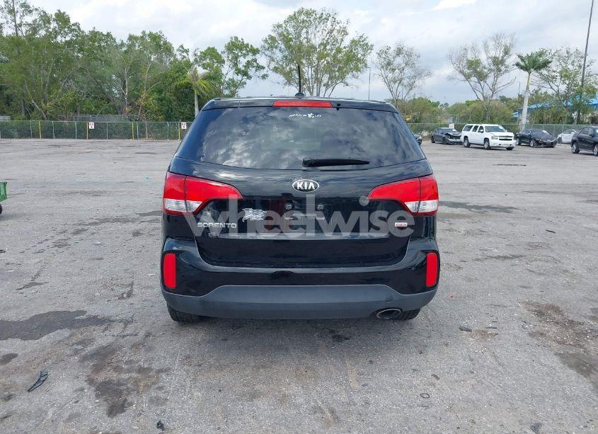 Photo 16 of 2015 Kia Sorento LX (VIN 5XYKT3A6XFG572913)