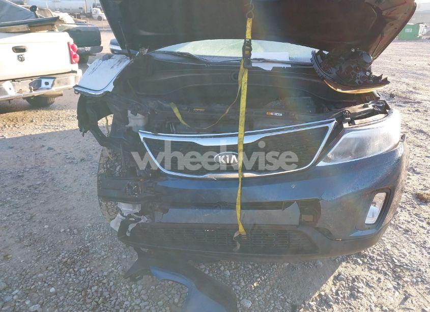 Photo 18 of 2015 Kia Sorento LX (VIN 5XYKT3A6XFG589467)