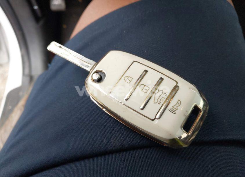 Photo 11 of 2015 Kia Sorento LX (VIN 5XYKT3A6XFG626047)