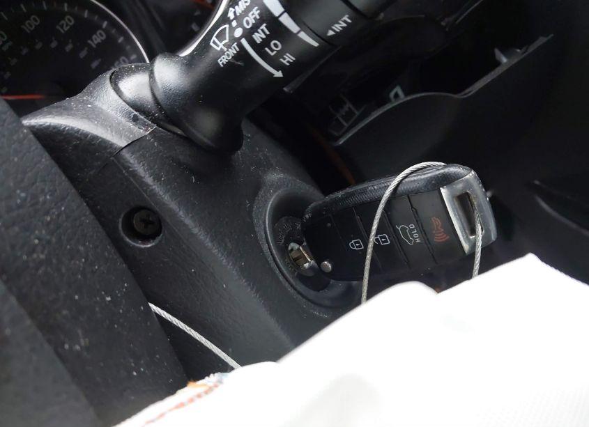 Photo 11 of 2015 Kia Sorento LX (VIN 5XYKT3A6XFG627957)