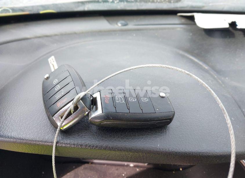 Photo 11 of 2015 Kia Sorento LX (VIN 5XYKT3A6XFG635525)