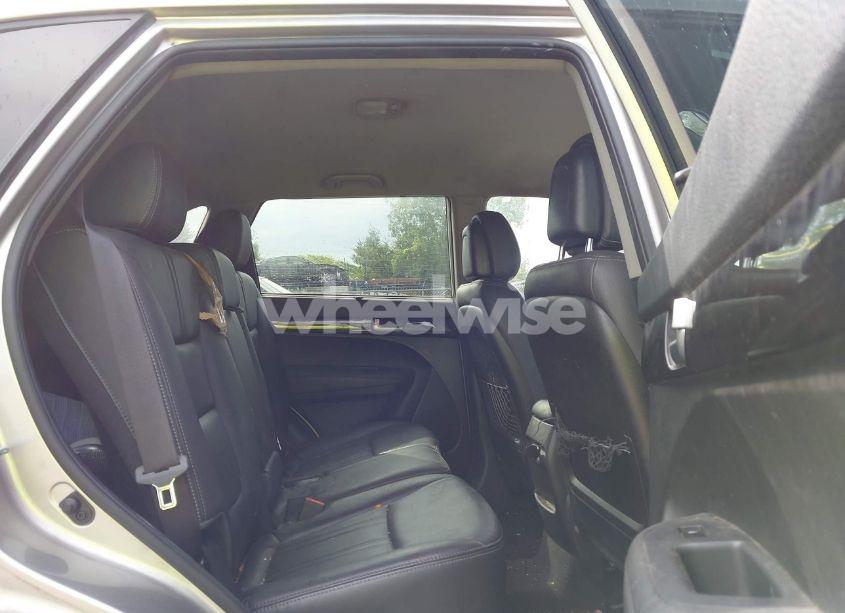 Photo 8 of 2015 Kia Sorento LX (VIN 5XYKT3A6XFG635525)