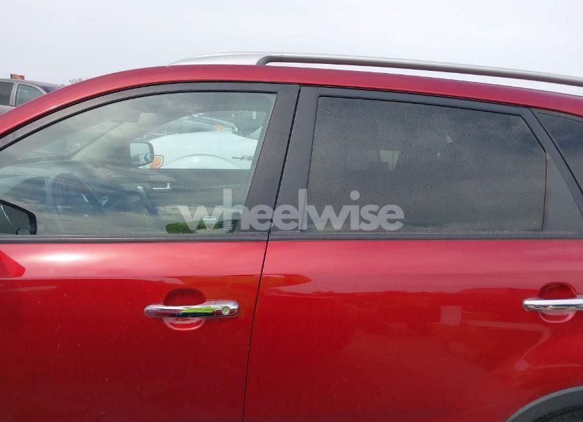 Photo 14 of 2015 Kia Sorento LX (VIN 5XYKT3A6XFG641275)