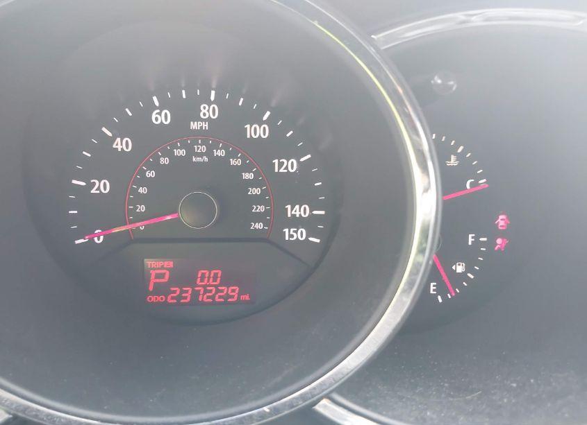 Photo 7 of 2011 Kia Sorento LX (VIN 5XYKT4A10BG155000)