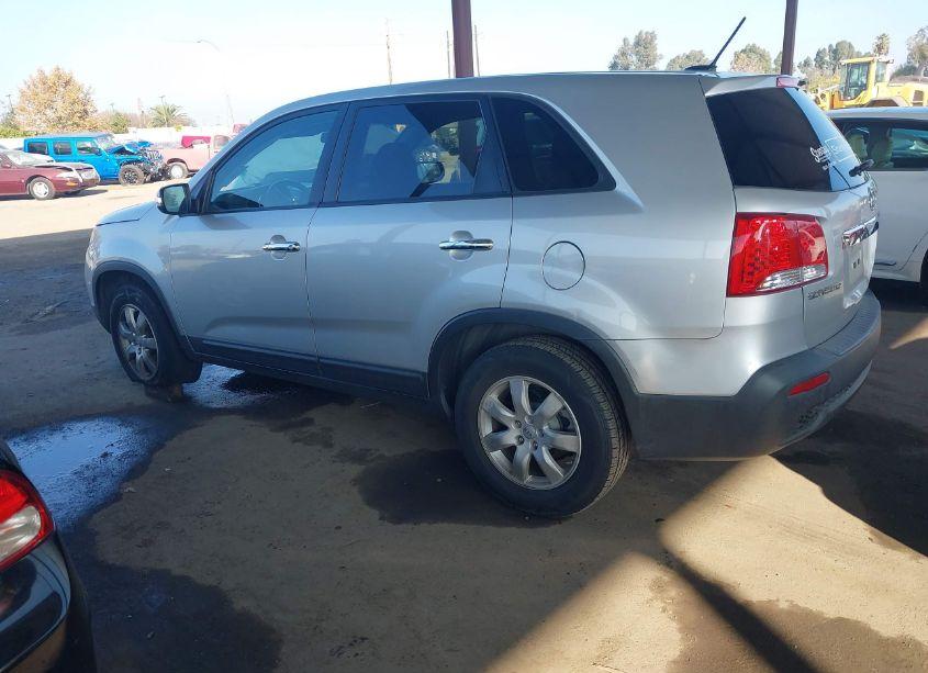 Photo 14 of 2012 Kia Sorento LX (VIN 5XYKT4A11CG275647)