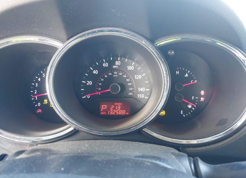 Photo 7 of 2012 Kia Sorento LX (VIN 5XYKT4A11CG275647)