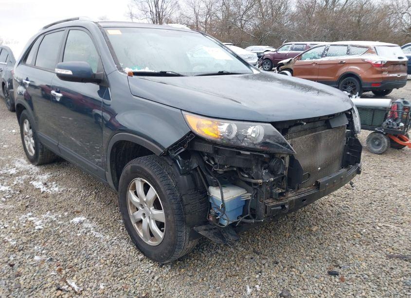 Photo 19 of 2011 Kia Sorento LX (VIN 5XYKT4A12BG106994)