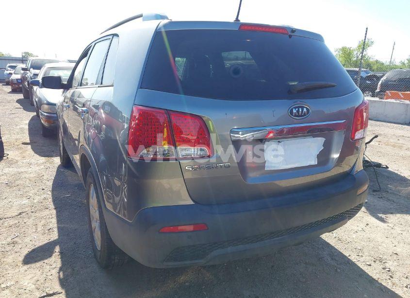 Photo 3 of 2011 Kia Sorento LX (VIN 5XYKT4A13BG159218)