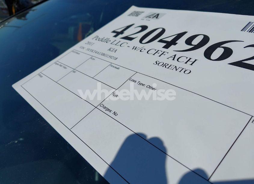 Photo 6 of 2011 Kia Sorento LX (VIN 5XYKT4A13BG159218)