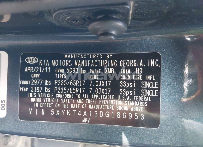 Photo 9 of 2011 Kia Sorento LX (VIN 5XYKT4A13BG186953)