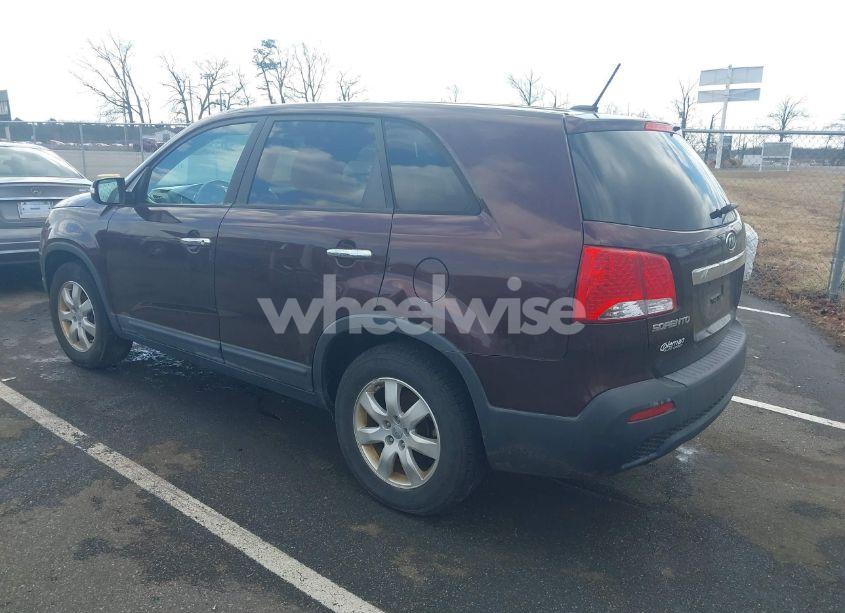 Photo 6 of 2012 Kia Sorento LX (VIN 5XYKT4A13CG298427)