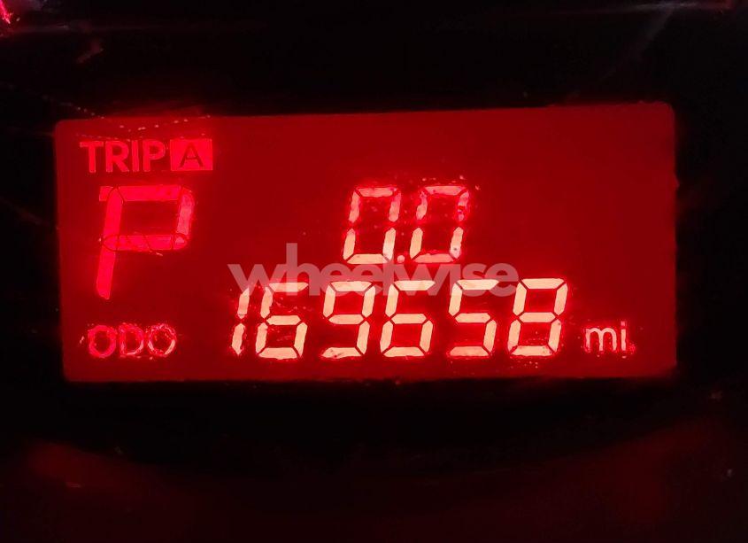 Photo 16 of 2011 Kia Sorento LX (VIN 5XYKT4A14BG116815)