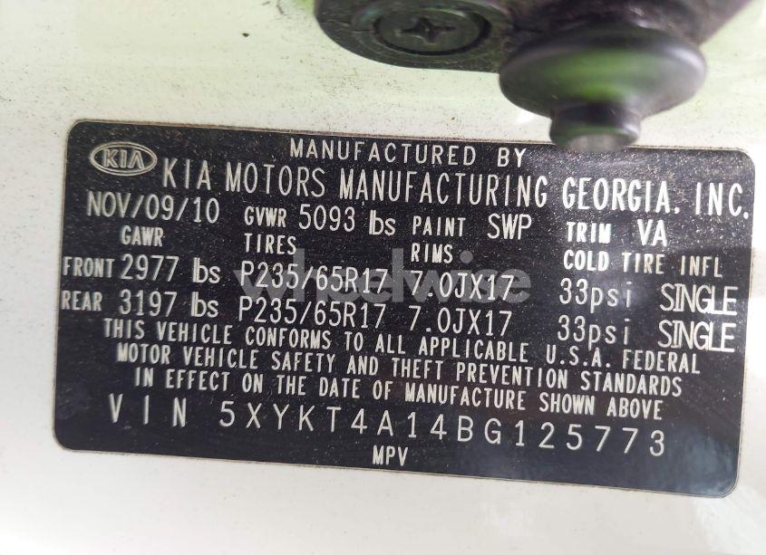 Photo 9 of 2011 Kia Sorento LX (VIN 5XYKT4A14BG125773)