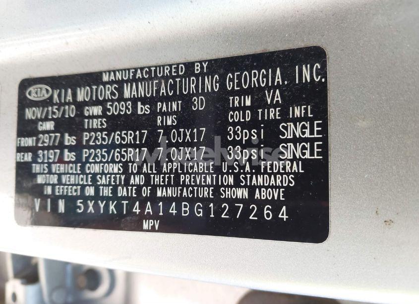 Photo 9 of 2011 Kia Sorento LX (VIN 5XYKT4A14BG127264)