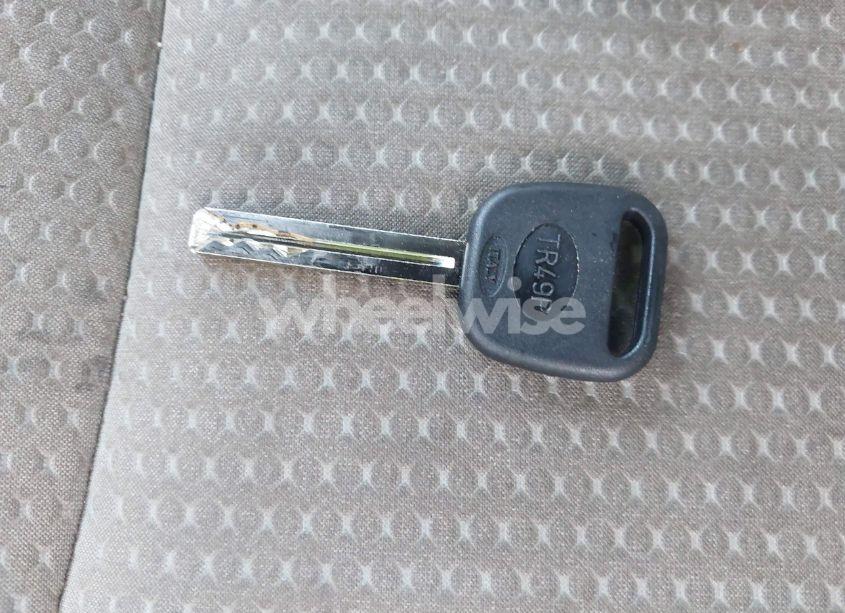 Photo 11 of 2011 Kia Sorento LX (VIN 5XYKT4A15BG117021)