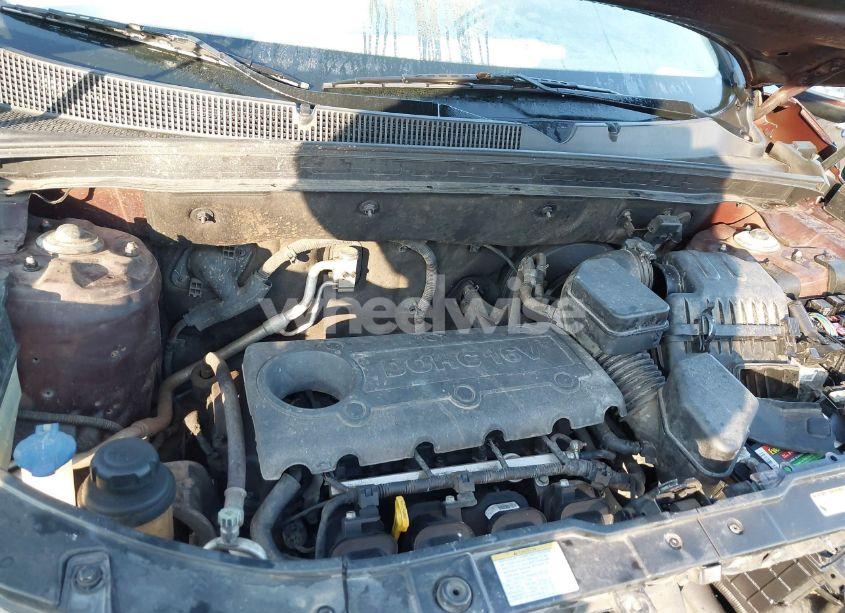 Photo 10 of 2011 Kia Sorento LX (VIN 5XYKT4A15BG162573)