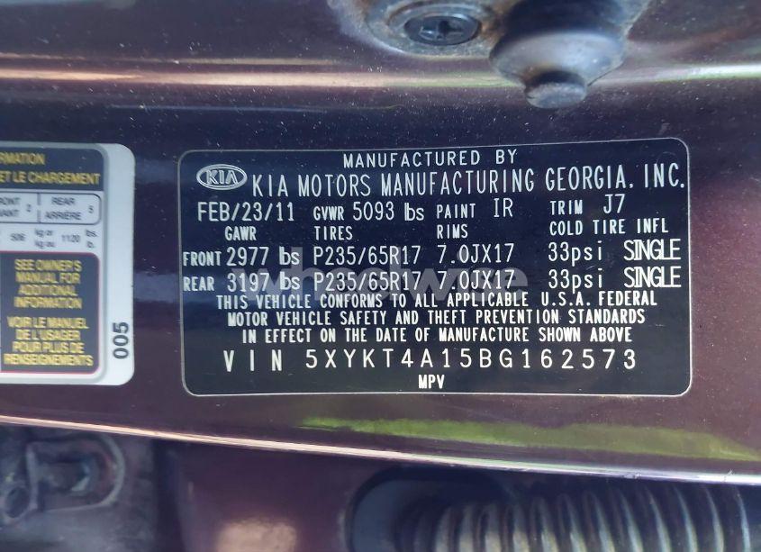 Photo 9 of 2011 Kia Sorento LX (VIN 5XYKT4A15BG162573)