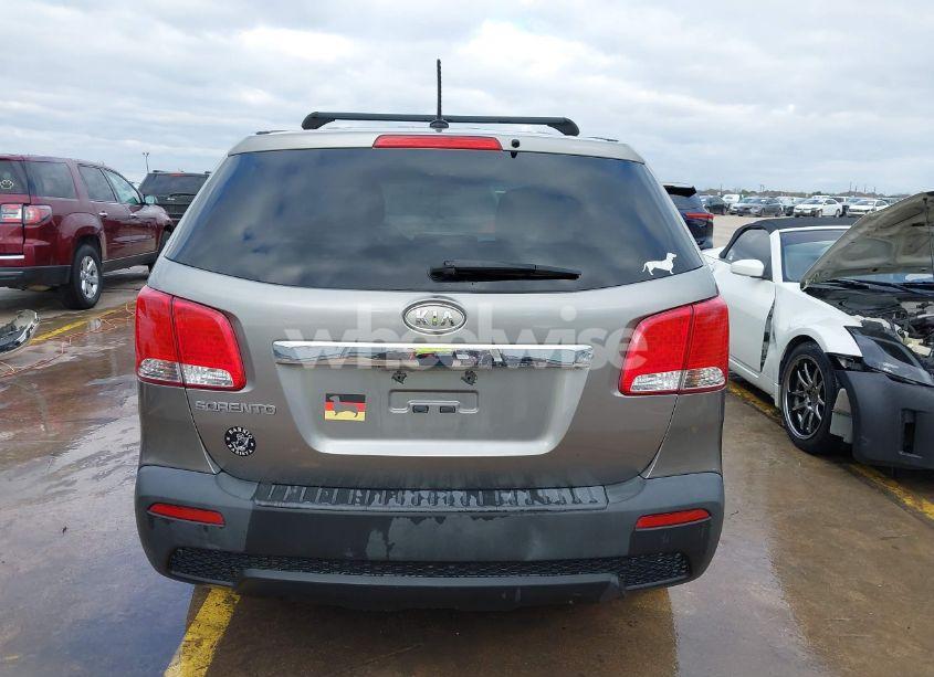 Photo 16 of 2012 Kia Sorento LX (VIN 5XYKT4A15CG203897)