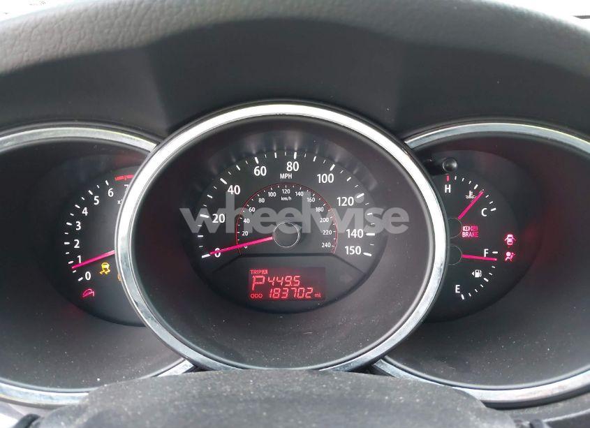 Photo 7 of 2012 Kia Sorento LX (VIN 5XYKT4A15CG203897)