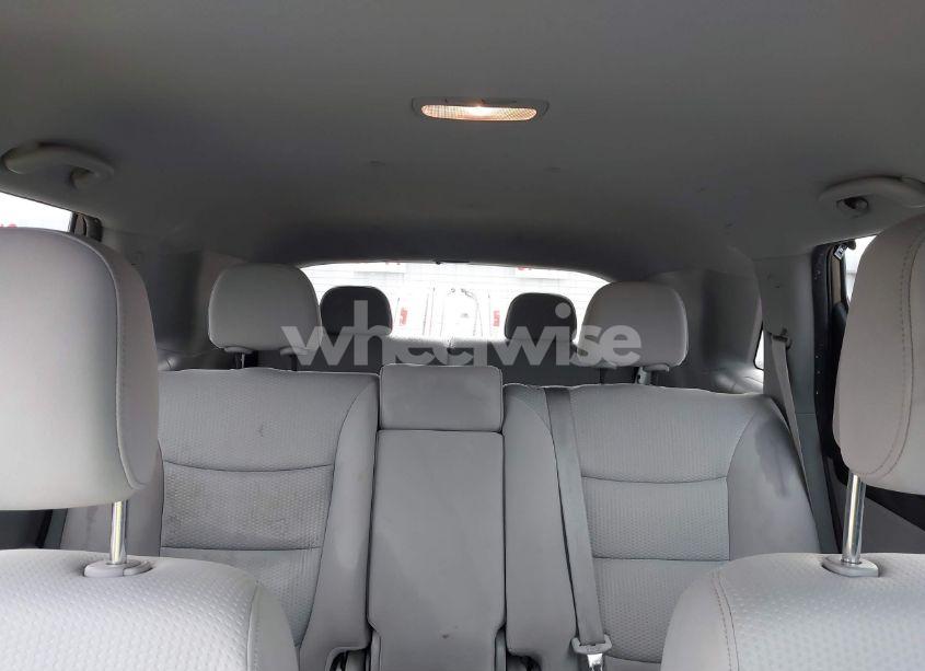 Photo 8 of 2012 Kia Sorento LX (VIN 5XYKT4A15CG203897)