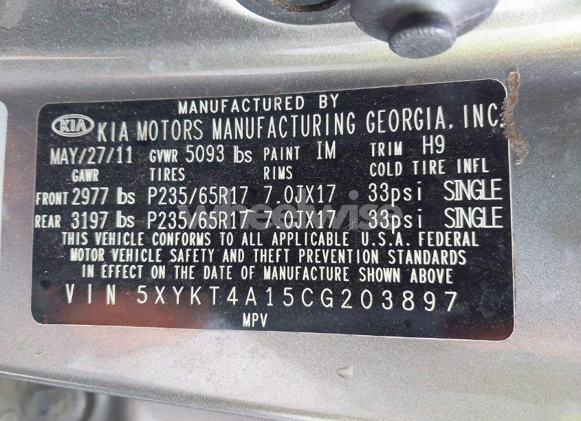 Photo 9 of 2012 Kia Sorento LX (VIN 5XYKT4A15CG203897)