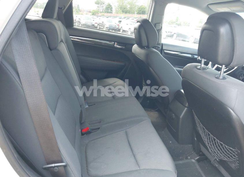 Photo 8 of 2012 Kia Sorento LX (VIN 5XYKT4A16CG220112)