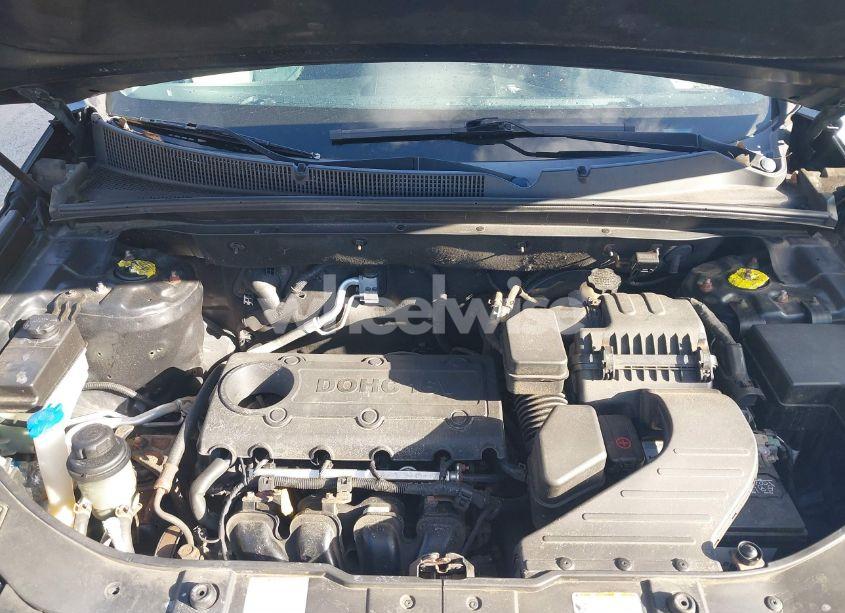 Photo 10 of 2012 Kia Sorento LX (VIN 5XYKT4A16CG256530)