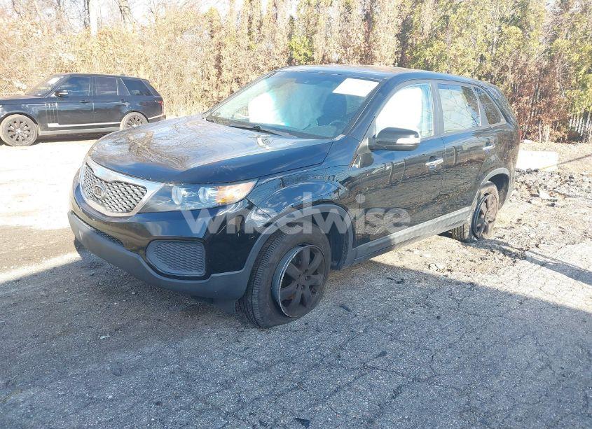 Photo 2 of 2012 Kia Sorento LX (VIN 5XYKT4A16CG256530)