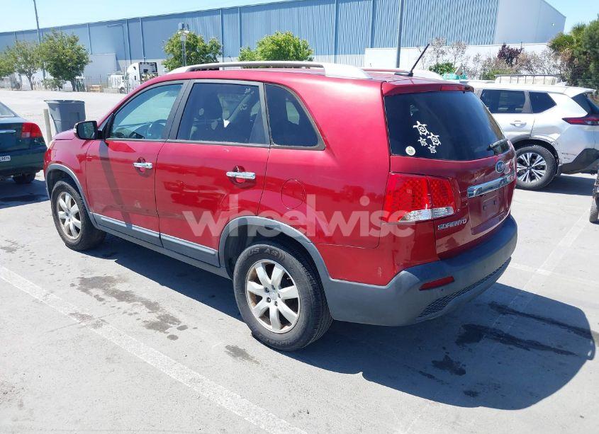 Photo 3 of 2011 Kia Sorento LX (VIN 5XYKT4A17BG055833)