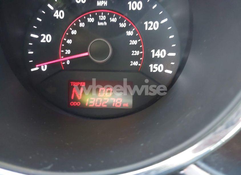 Photo 7 of 2011 Kia Sorento LX (VIN 5XYKT4A17BG055833)