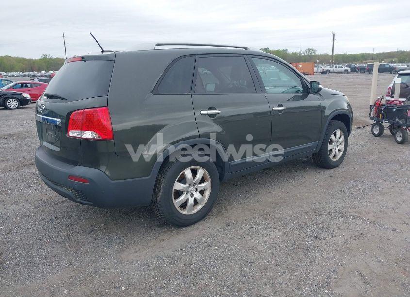 Photo 4 of 2011 Kia Sorento LX (VIN 5XYKT4A17BG135763)