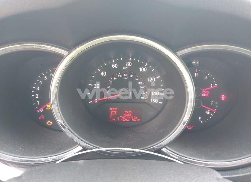 Photo 7 of 2011 Kia Sorento LX (VIN 5XYKT4A17BG135763)