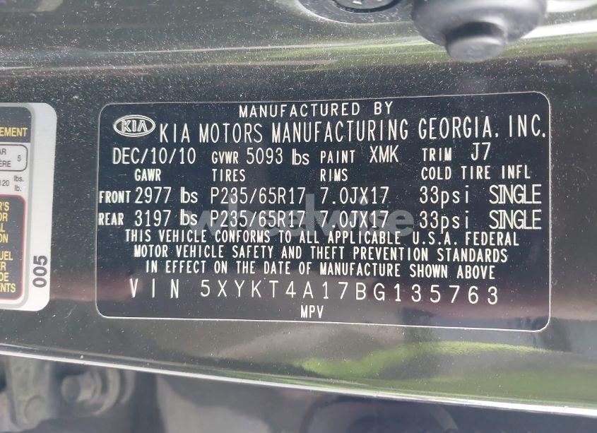 Photo 9 of 2011 Kia Sorento LX (VIN 5XYKT4A17BG135763)