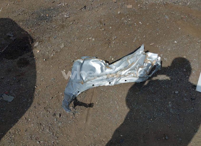 Photo 12 of 2011 Kia Sorento LX (VIN 5XYKT4A17BG165717)