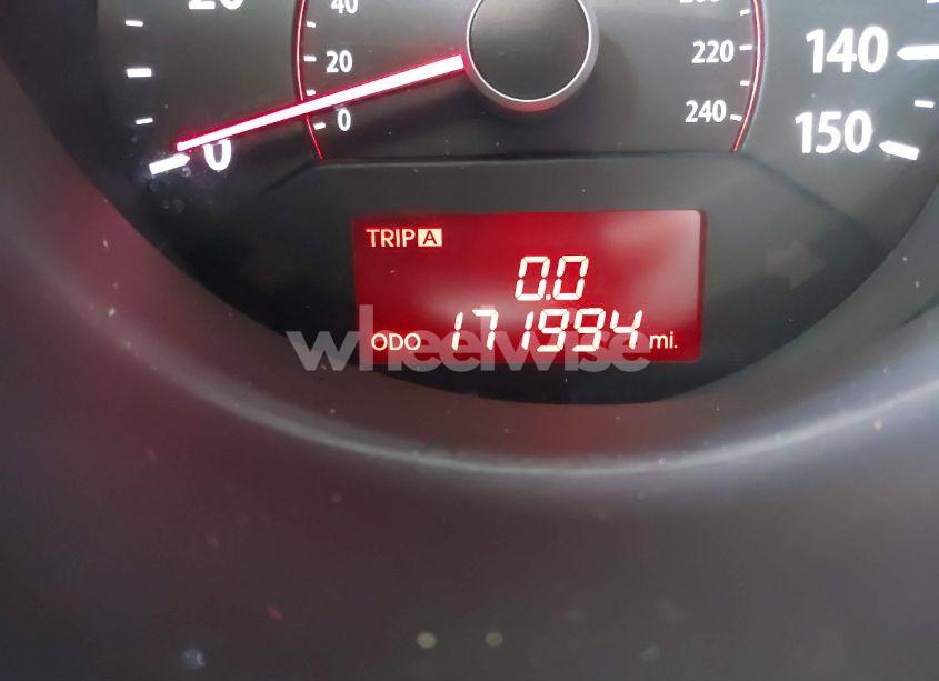 Photo 16 of 2011 Kia Sorento LX (VIN 5XYKT4A17BG165717)