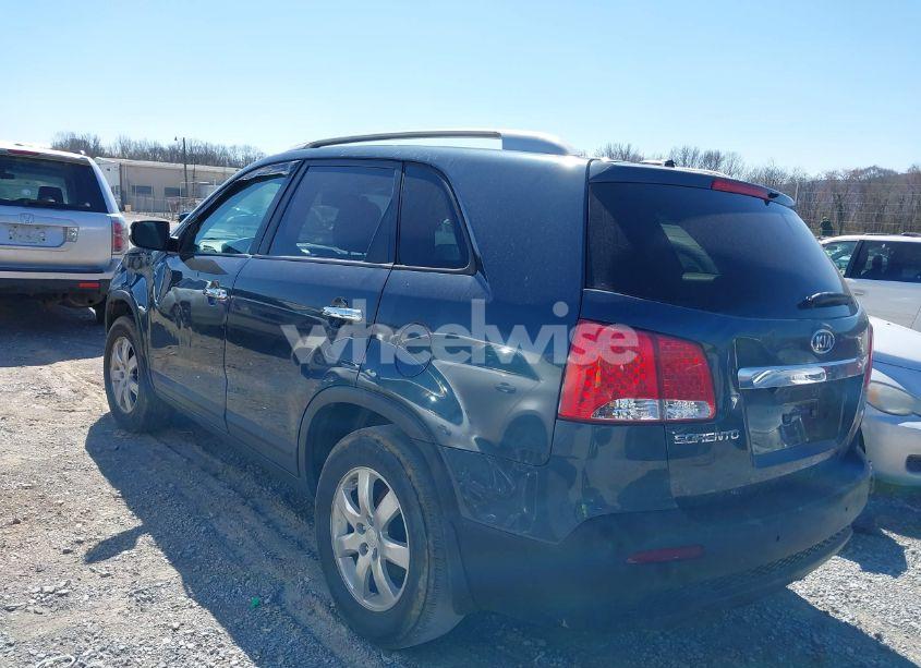 Photo 3 of 2011 Kia Sorento LX (VIN 5XYKT4A18BG005362)