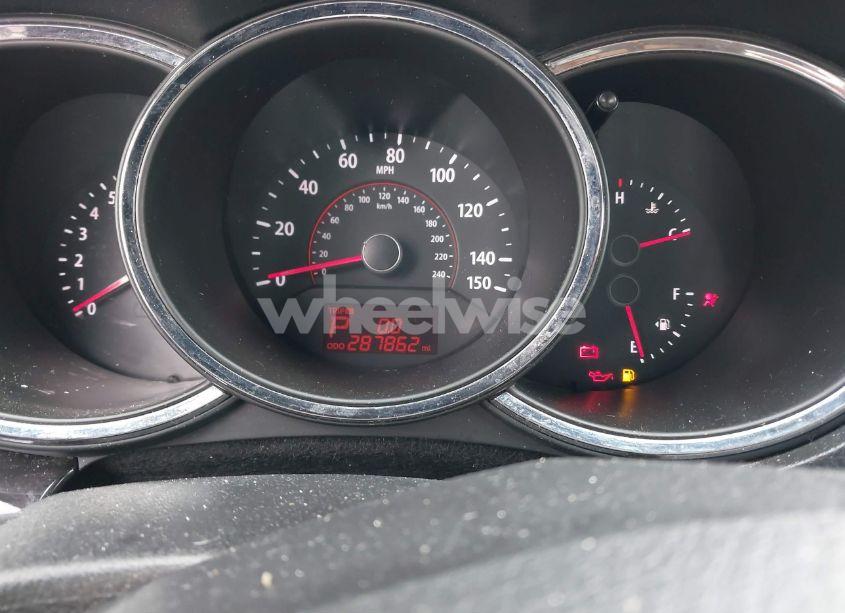 Photo 7 of 2011 Kia Sorento LX (VIN 5XYKT4A18BG005362)