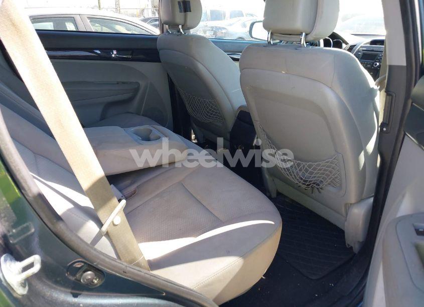 Photo 8 of 2011 Kia Sorento LX (VIN 5XYKT4A18BG005362)