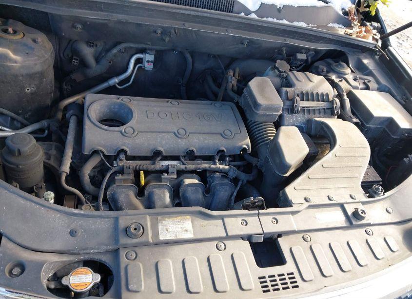 Photo 10 of 2013 Kia Sorento LX (VIN 5XYKT4A18DG325042)