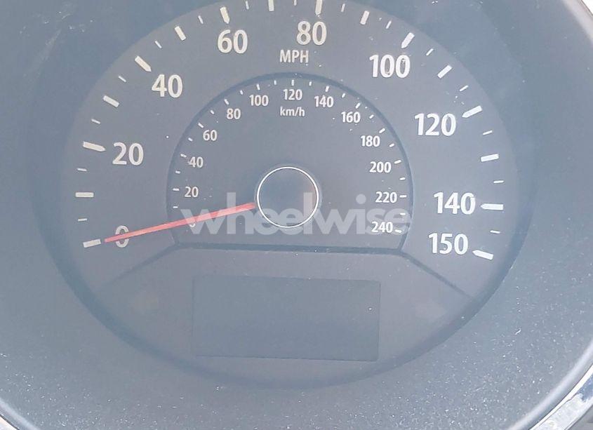 Photo 6 of 2013 Kia Sorento LX (VIN 5XYKT4A19DG311070)