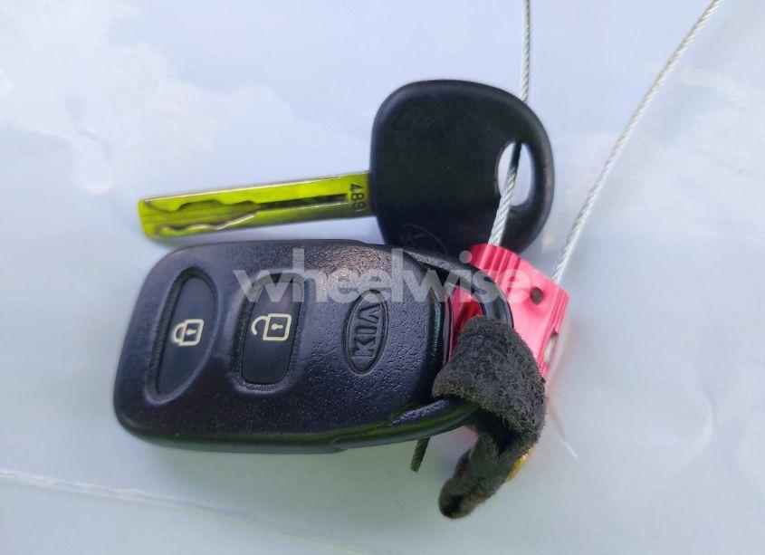 Photo 11 of 2013 Kia Sorento LX (VIN 5XYKT4A19DG418331)