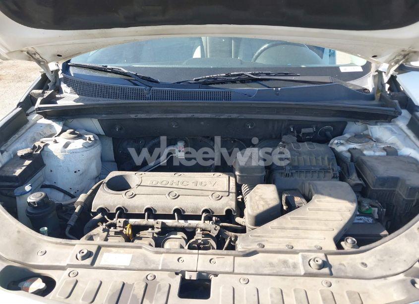 Photo 10 of 2011 Kia Sorento LX (VIN 5XYKT4A1XBG026326)