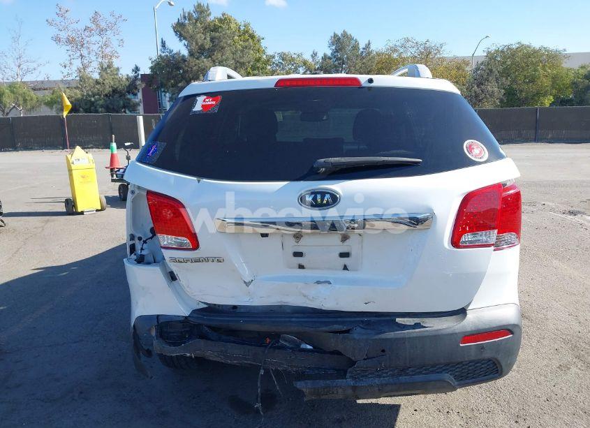 Photo 17 of 2011 Kia Sorento LX (VIN 5XYKT4A1XBG026326)