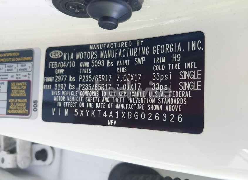 Photo 9 of 2011 Kia Sorento LX (VIN 5XYKT4A1XBG026326)