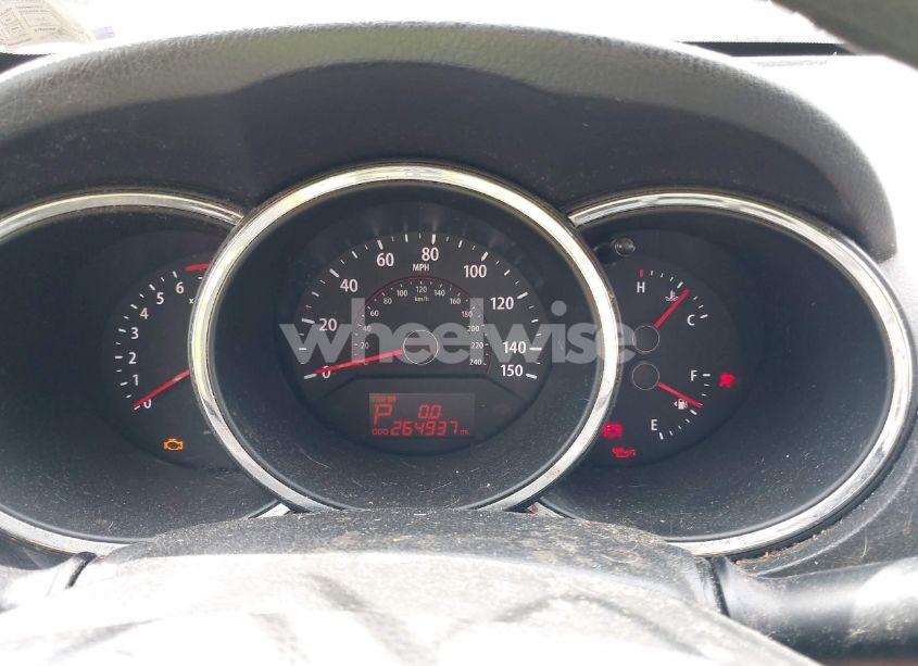 Photo 7 of 2011 Kia Sorento LX (VIN 5XYKT4A1XBG063246)